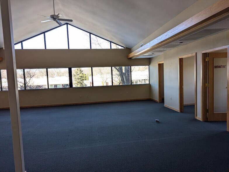 More Photos Of 4706 Cottage Grove Rd, Madison Medical For Lease