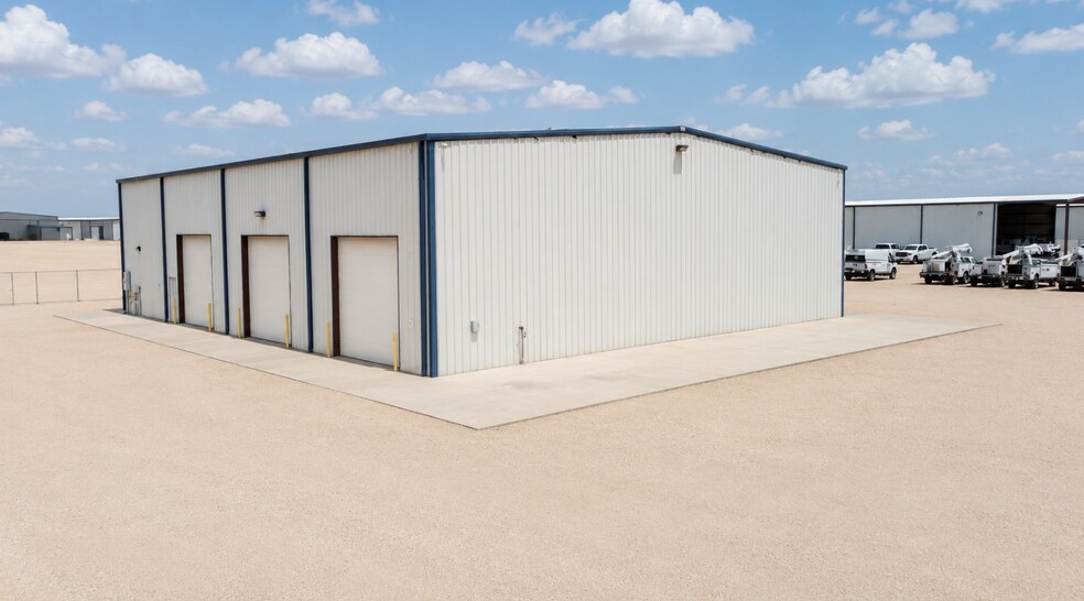 More Photos Of 9215 W County Road 127, Midland Warehouse For Lease