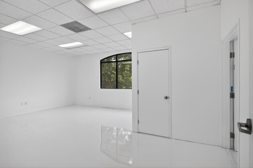 More Photos Of 4101 Rosemead Blvd, Pico Rivera Office For Lease