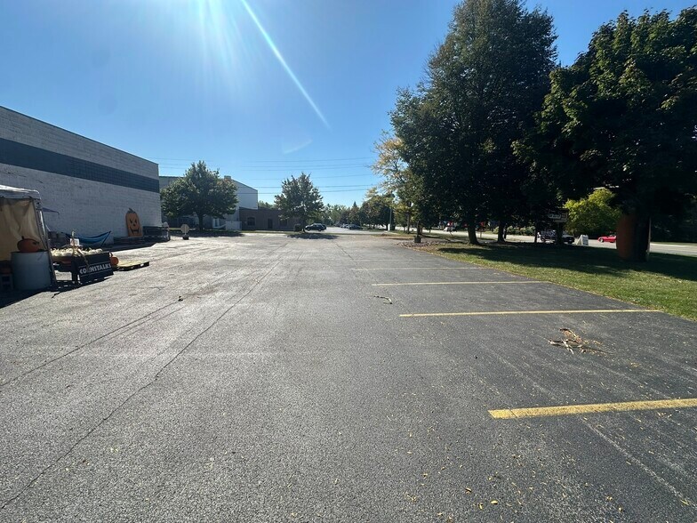 More Photos Of 2331 Union Rd, Cheektowaga Freestanding For Sale