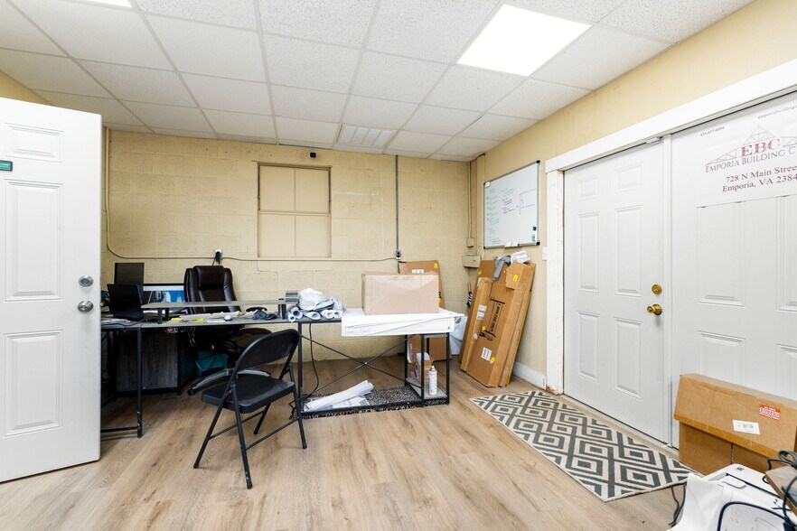 More Photos Of 728 N Main St, Emporia Auto Repair For Sale