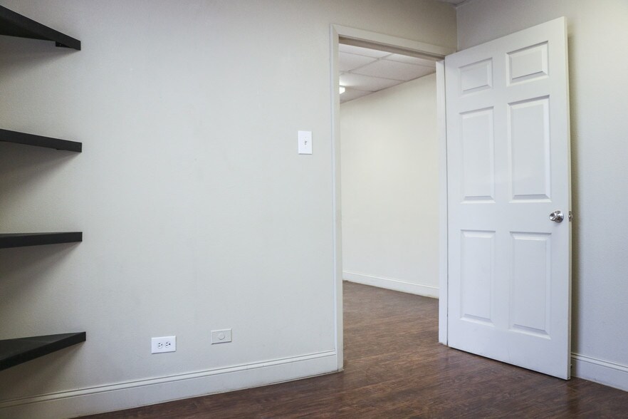More Photos Of 1814 N Market St, Shreveport Manufacturing For Sale