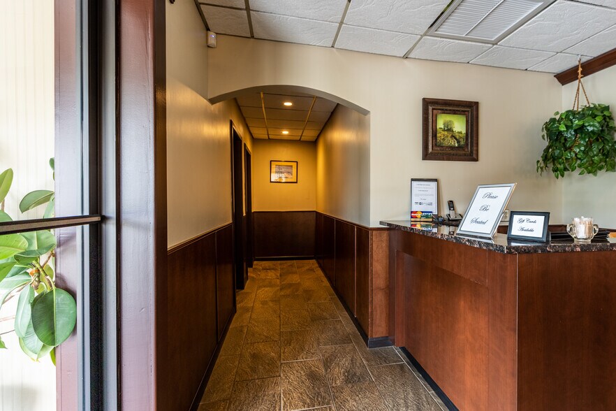 More Photos Of 2771 Scottsville Rd, Scottsville Restaurant For Sale