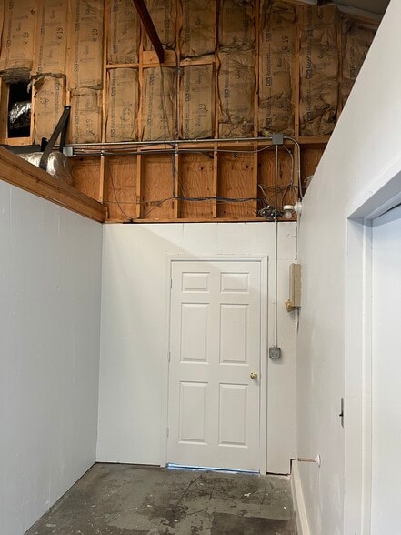 More Photos Of 1478 HWY 17 North, Mt Pleasant, SC 29464, Mount Pleasant Auto Repair For Lease