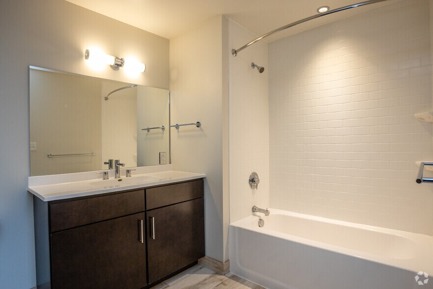 More Photos Of 538 Erie Blvd W, Syracuse Apartments For Lease