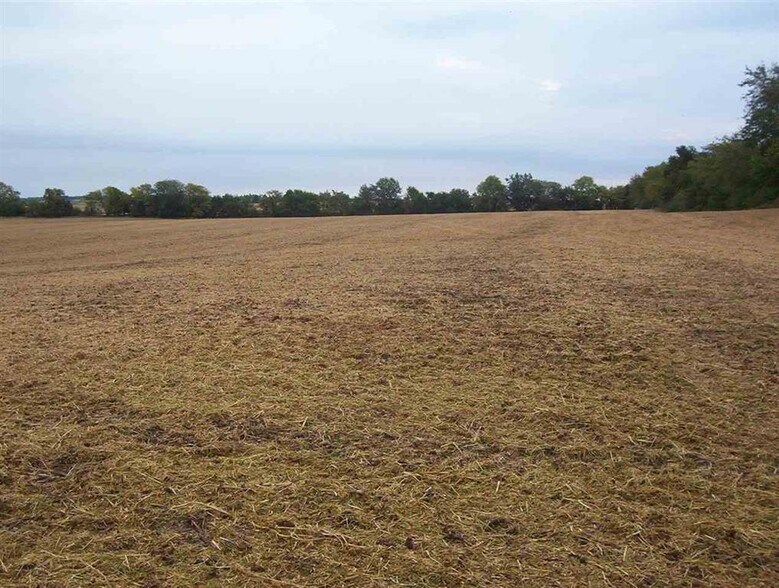 More Photos Of 210th Street Northeast, Solon Land For Sale