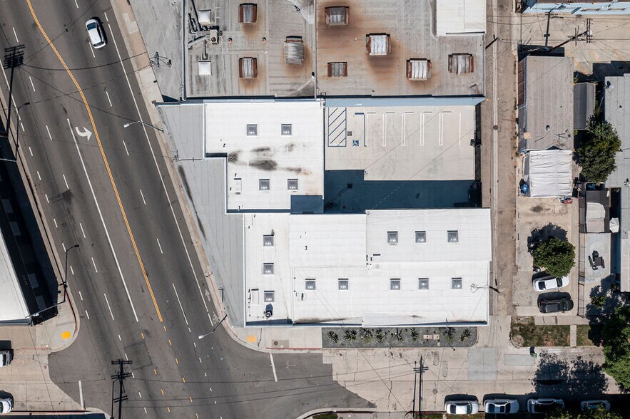 More Photos Of 5131-5137 W Jefferson Blvd, Los Angeles Warehouse For Lease