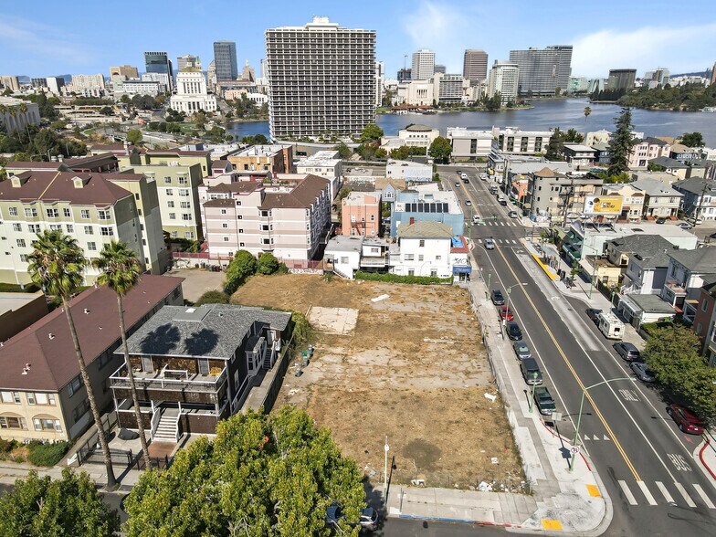 More Photos Of 229 International Blvd, Oakland Land For Sale