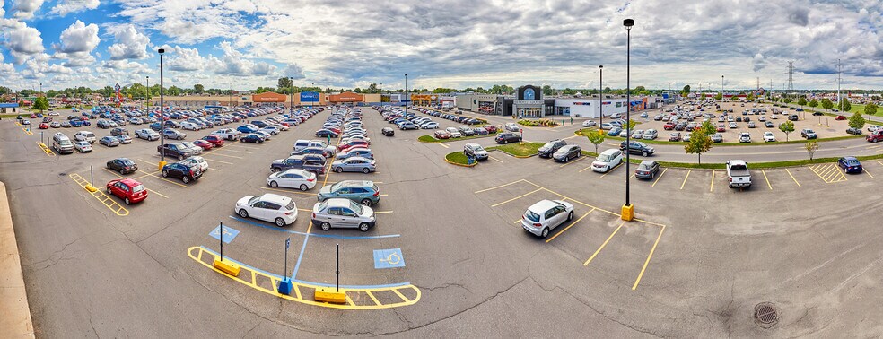 More Photos Of 4520 Boul des Recollets, Trois-Rivières General Retail For Lease