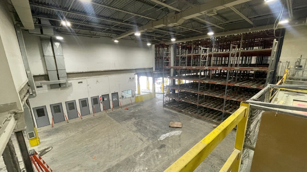 More Photos Of 2544 Borough Pl, Woodside Warehouse For Lease