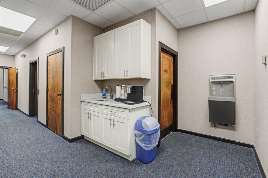 More Photos Of 3660 Hartsfield Rd, Tallahassee Office For Sale