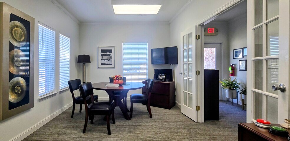 More Photos Of 1205 Bent Oaks Ct, Denton Office For Sale