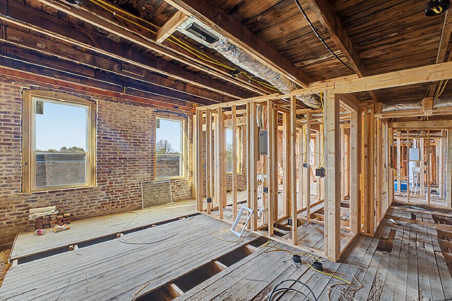 More Photos Of 117-119 W Bean St, Lincoln General Retail For Sale