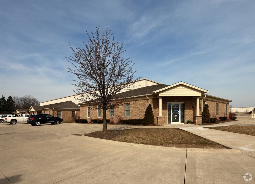 More Photos Of 1502 Lear Industrial Pky, Avon Warehouse For Lease