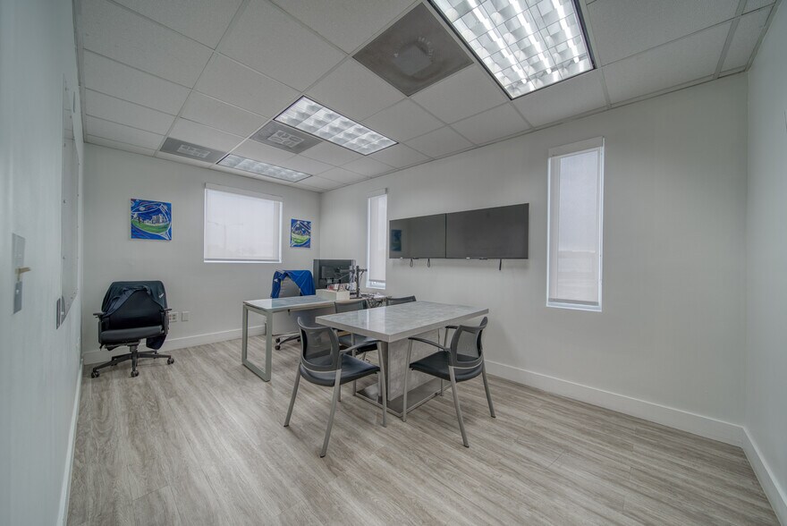 More Photos Of 7500 NW 52nd St, Miami Medical For Lease
