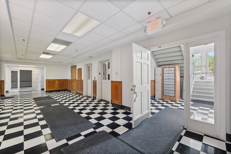 More Photos Of 380 N Main St, Mansfield Office Residential For Sale