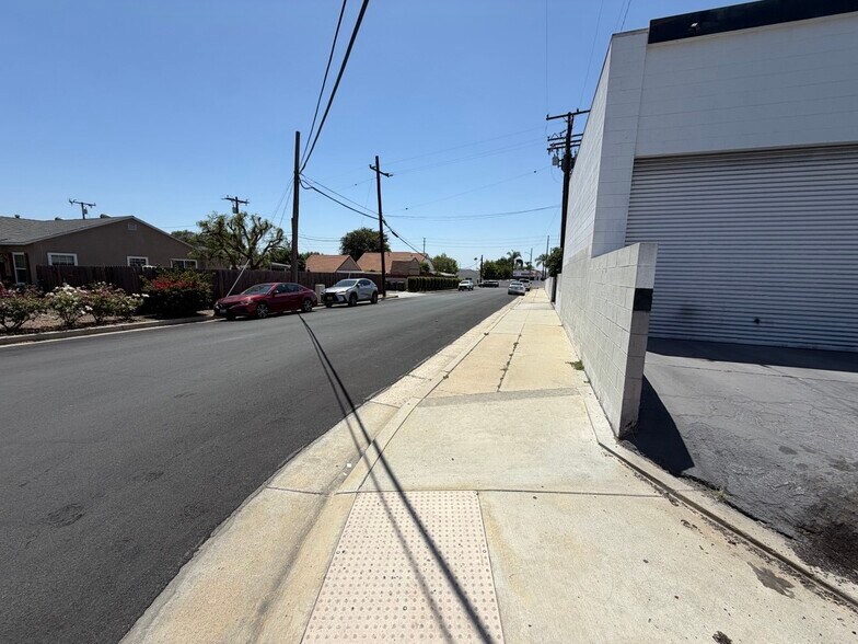 More Photos Of 201 S Bedford St, La Habra Land For Lease
