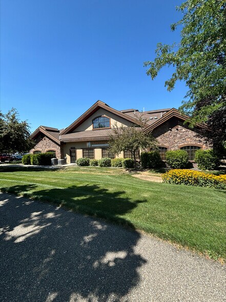 More Photos Of 1500 W Cayuse Creek Dr, Meridian Medical For Lease