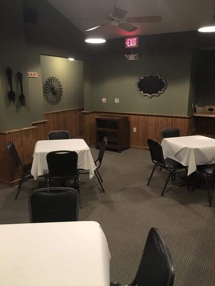 More Photos Of 1505 W Indiana Ave, South Bend Restaurant For Sale