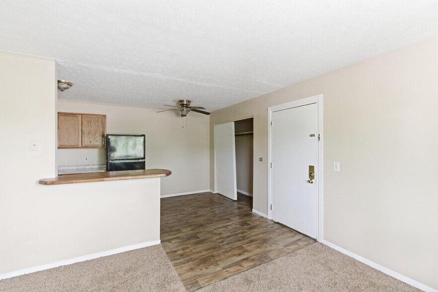 More Photos Of 1631 Jackson Ln, Middletown Multifamily For Sale