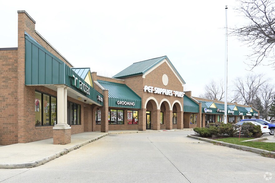 More Photos Of 7554-7580 Pearl Rd, Middleburg Heights Storefront Retail Office For Sale