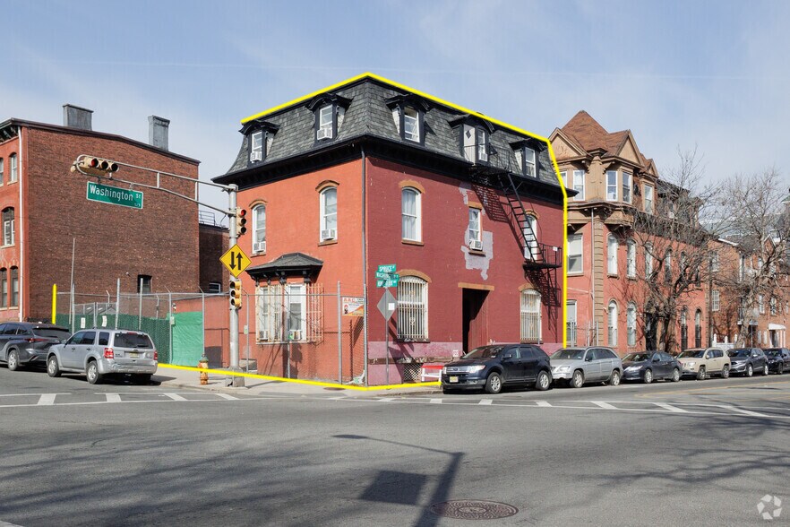 Primary Photo Of 521-523 Washington St, Newark Apartments For Sale
