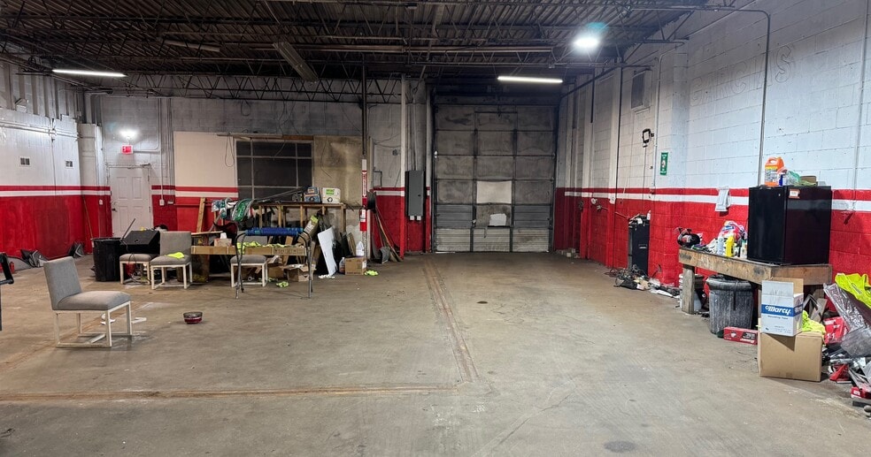 11271137 Dearborn Ave, Aurora, IL 60505 Warehouse For Sale