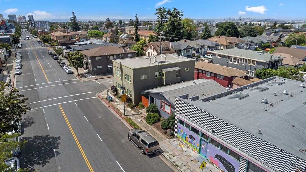 More Photos Of 646 42nd, Oakland Apartments For Sale