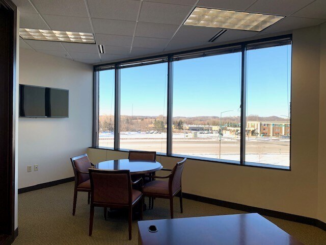 More Photos Of 11455 Viking Dr, Eden Prairie Medical For Lease