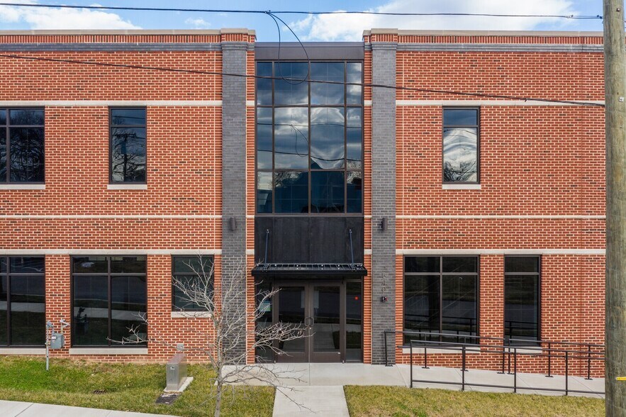 More Photos Of 2540 Park Dr, Nashville Office Residential For Lease