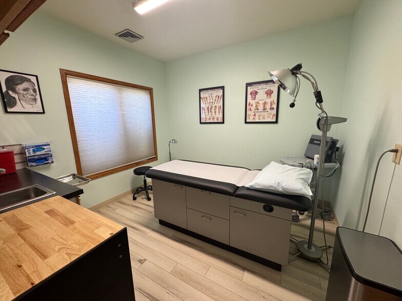 More Photos Of 2020-2030 Blue Mesa Ct, Loveland Medical For Sale