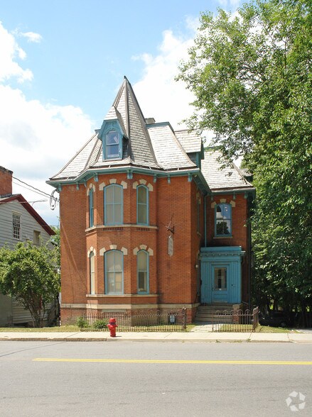 More Photos Of 88 Market St, Poughkeepsie Office Residential For Sale