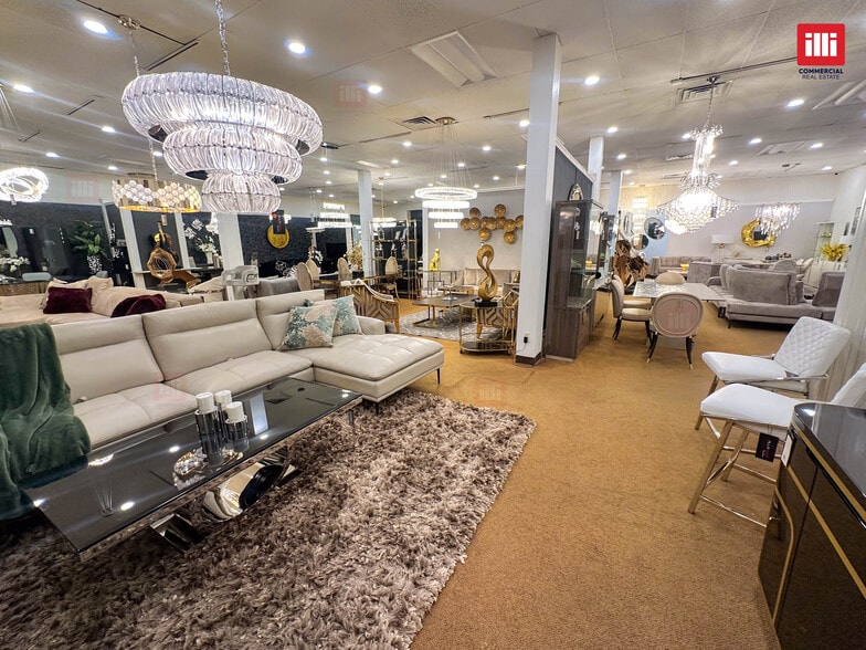 More Photos Of 15164-15200 Ventura Blvd, Sherman Oaks Storefront Retail Office For Lease