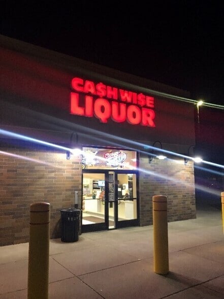 More Photos Of 1230 State St N, Waseca Manufacturing For Sale