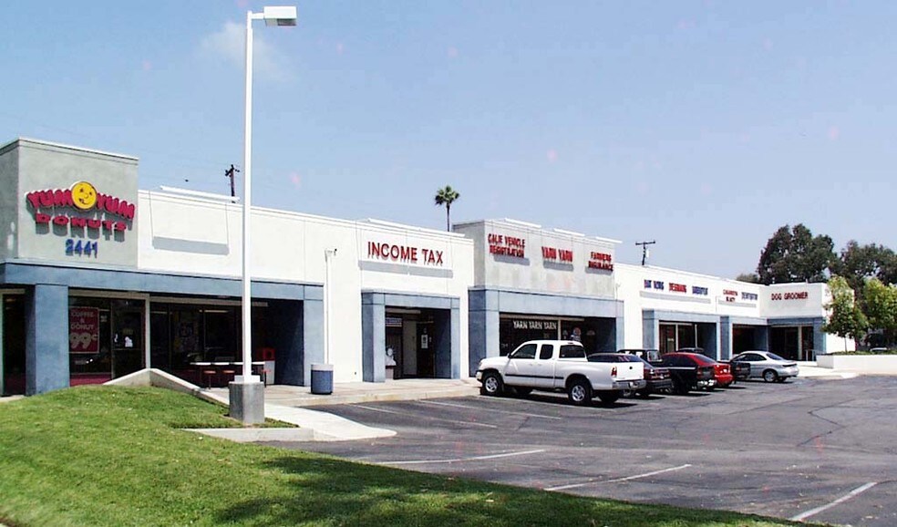 More Photos Of 2431 N Tustin Ave, Santa Ana Unknown For Lease