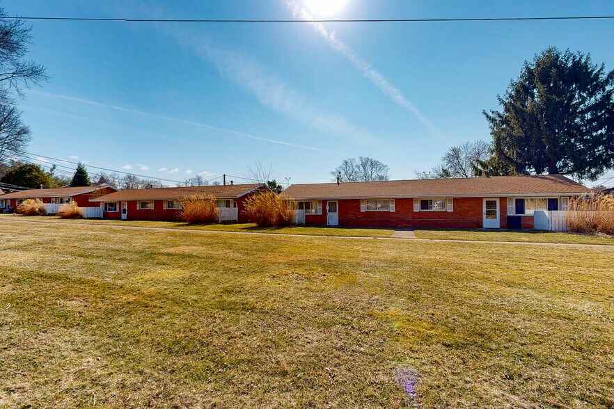 More Photos Of 10-36 Linda St, Tallmadge Apartments For Sale