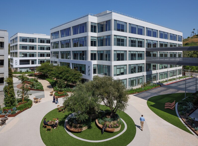 More Photos Of 12121 Bluff Creek Dr, Playa Vista Unknown For Lease