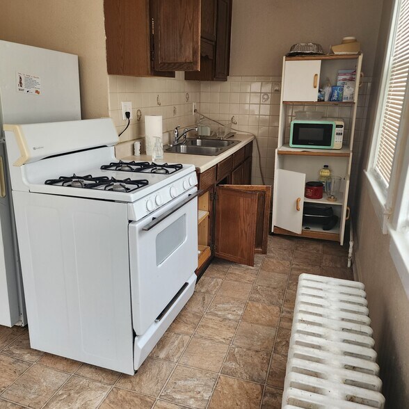 More Photos Of 401 N Spring St, Independence Apartments For Sale