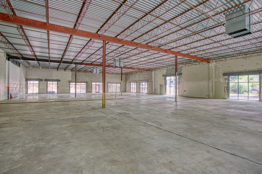More Photos Of 3586 Pierce Dr NE, Chamblee Office For Sale