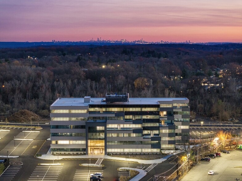 More Photos Of 33 Route 59, Monsey Office For Lease