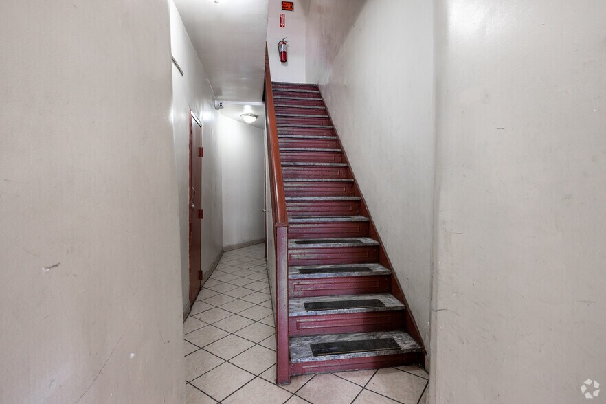More Photos Of 49 Essex St, New York Multifamily For Sale