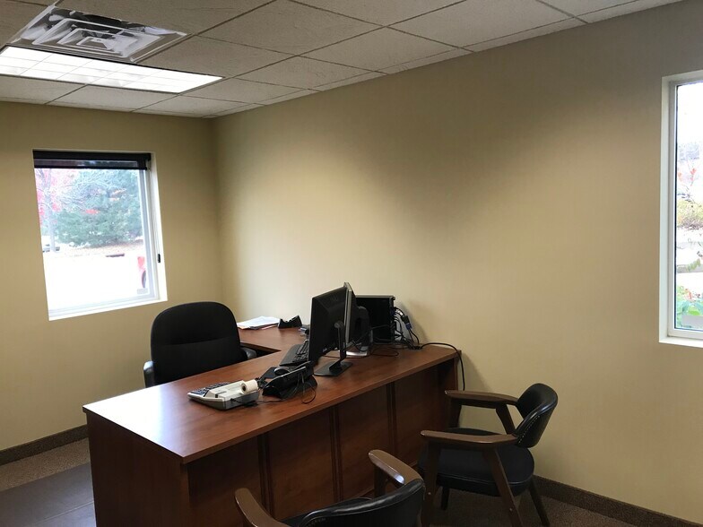 More Photos Of 3352 Sherman Ct, Eagan Medical For Sale