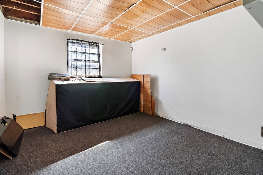 More Photos Of 14 S State St, Hackensack Office For Sale