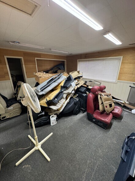 More Photos Of 2032 Sylvester Dr, Moultrie Warehouse For Sale