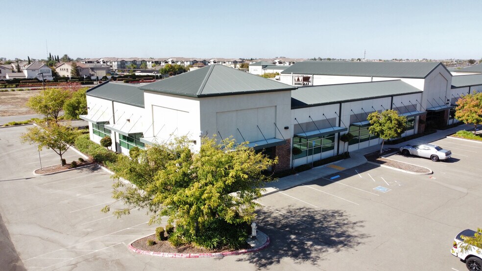 More Photos Of 17395 S Manthey Rd, Lathrop Medical For Sale
