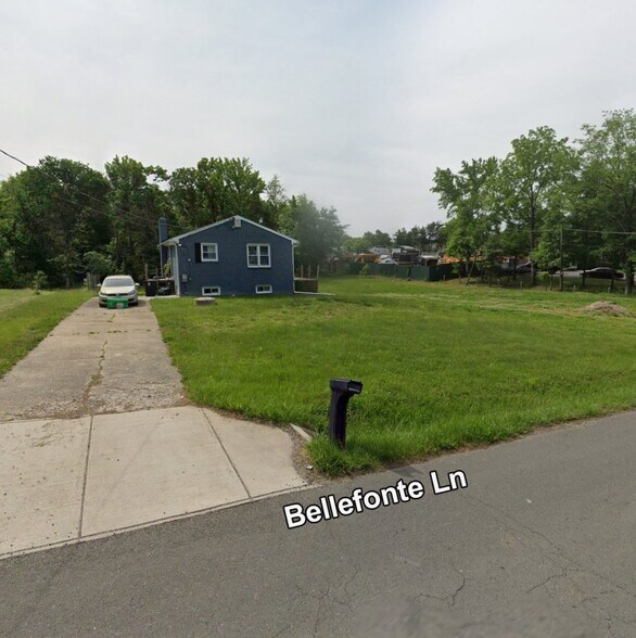 More Photos Of 8005 Bellefonte Ln, Clinton Service For Lease