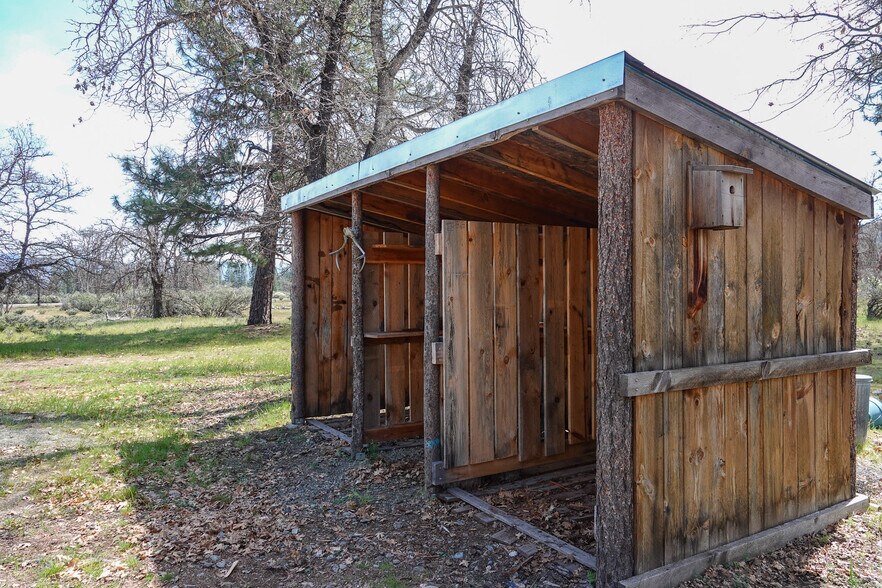 More Photos Of 2003 Kidder Creek Rd, Greenview Land For Sale