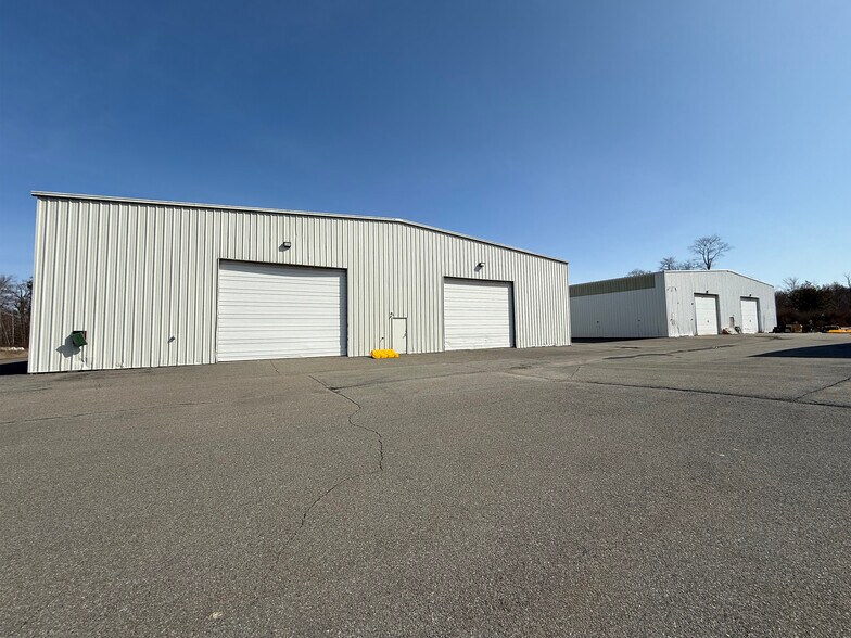 Primary Photo Of 196 Commercial Blvd, Blakeslee Manufacturing For Lease