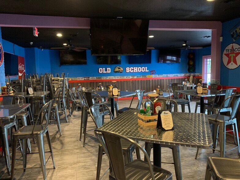 More Photos Of 2202 W Kennedy Blvd, Tampa Restaurant For Sale