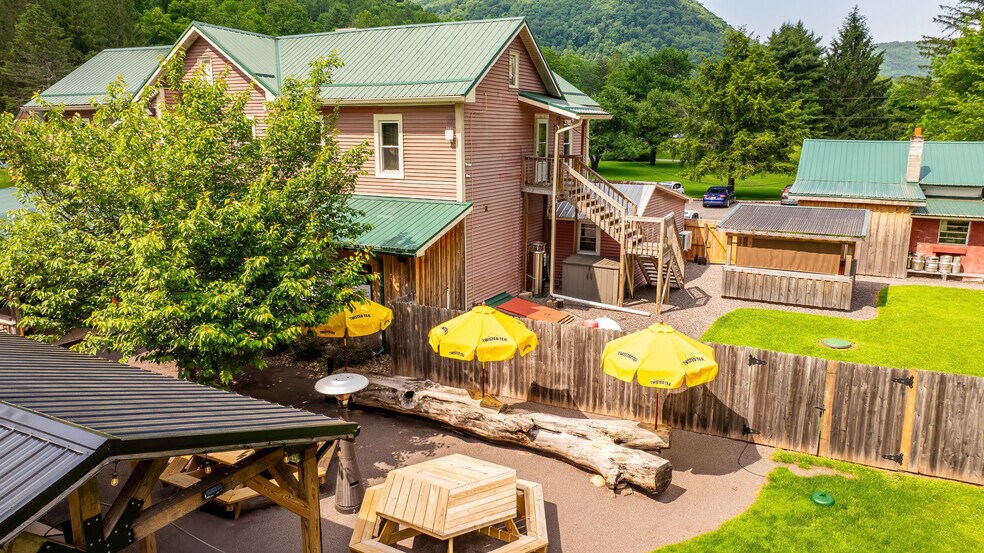 More Photos Of 184 Jamison City Rd, Benton Restaurant For Sale